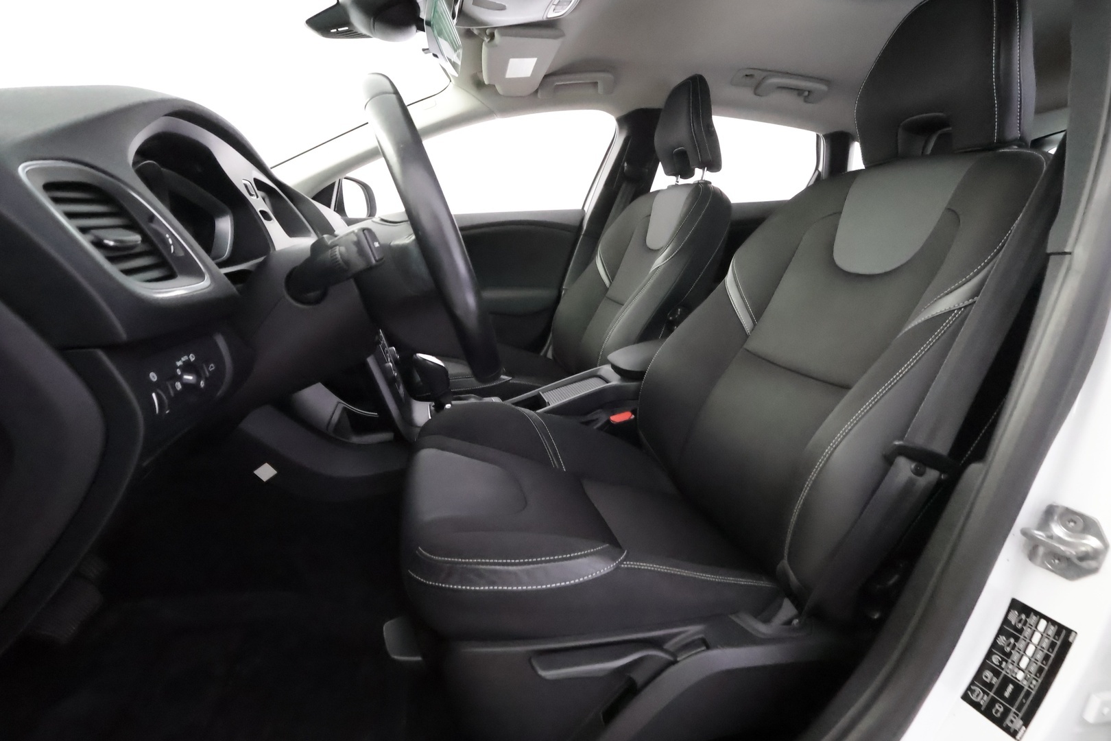 VOLVO V40 2013