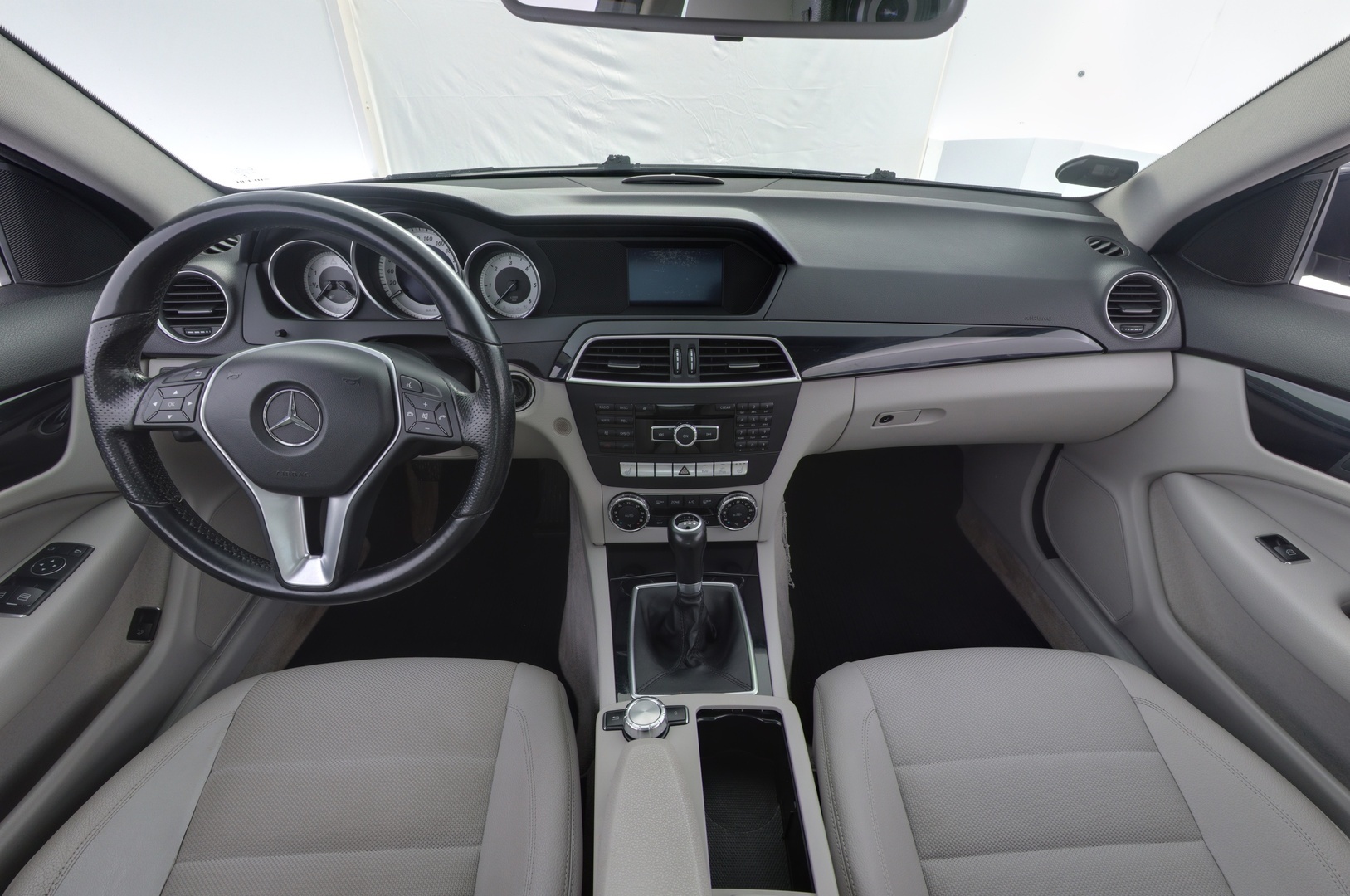 MERCEDES-BENZ C 2012