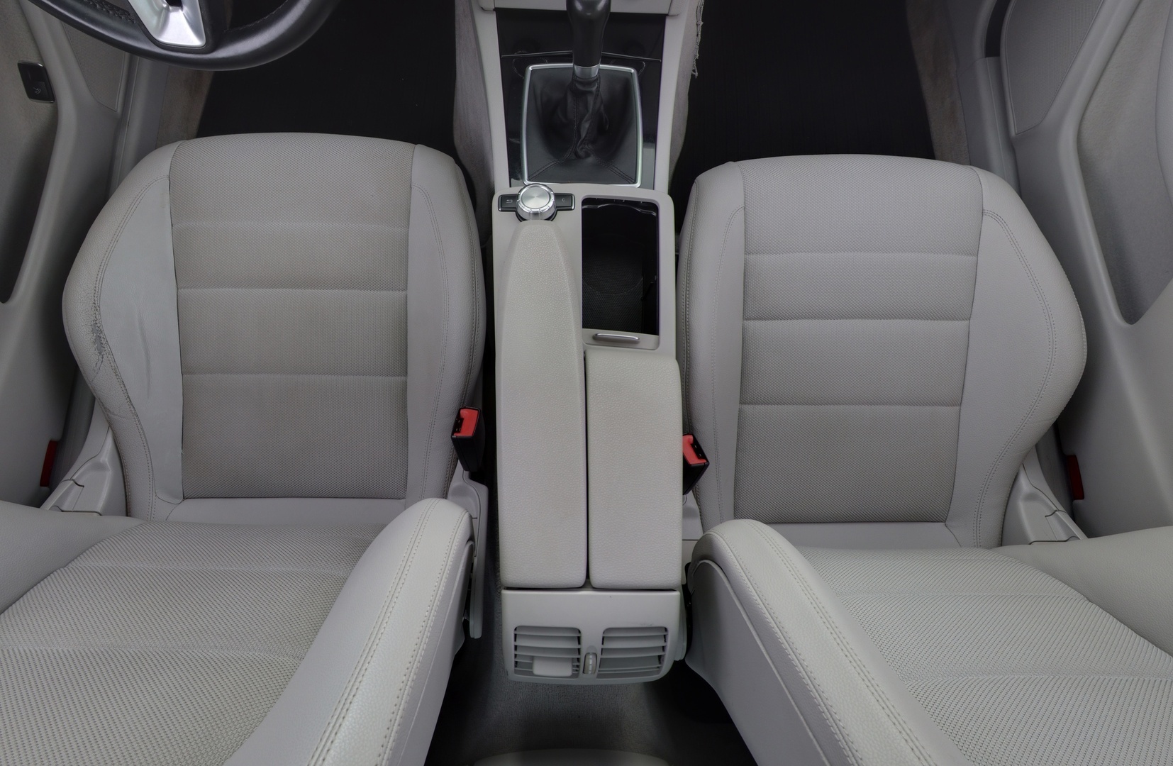 MERCEDES-BENZ C 2012