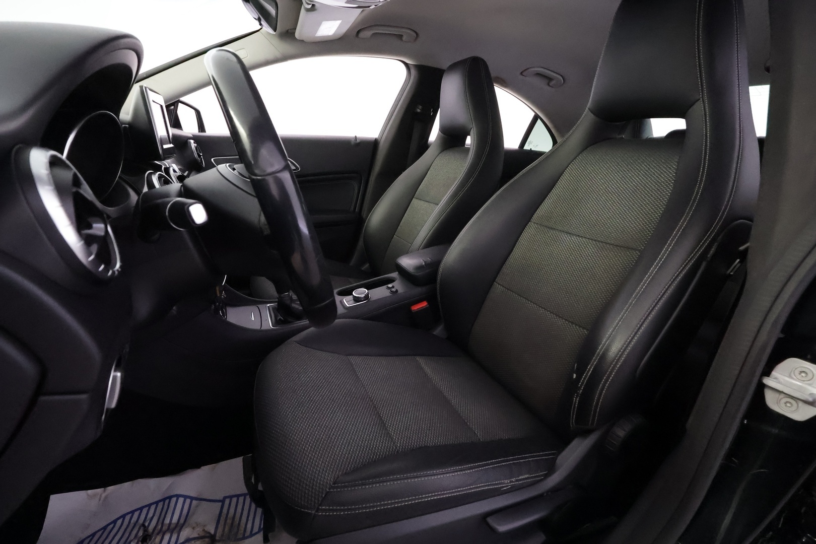 MERCEDES-BENZ CLA 2014