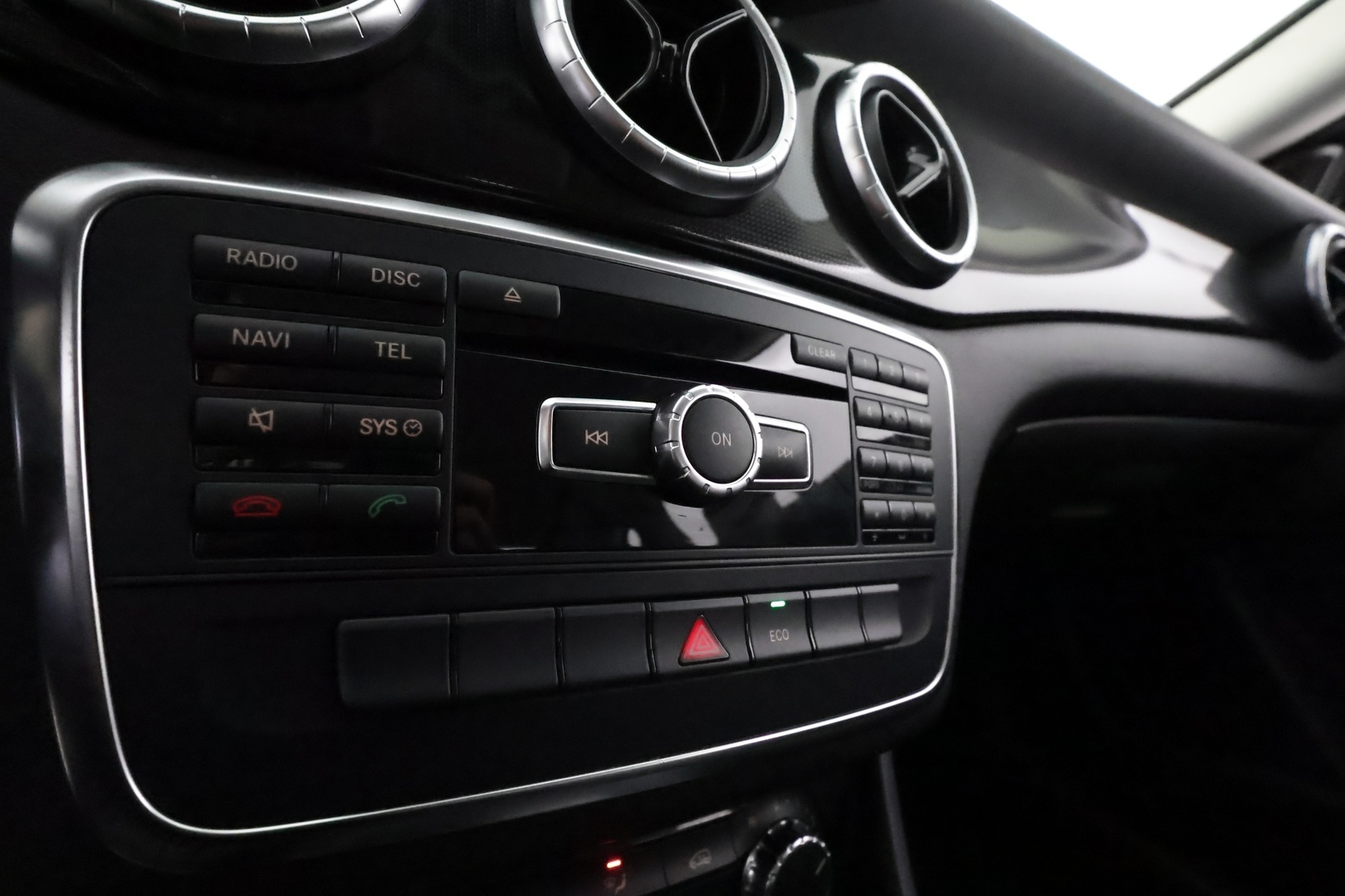 MERCEDES-BENZ CLA 2014
