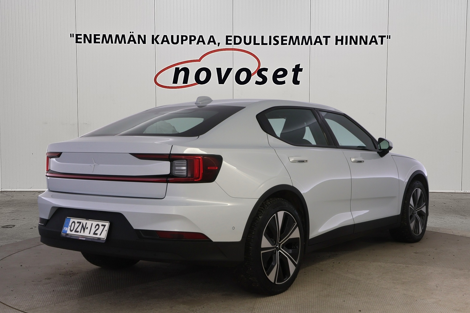 POLESTAR 2 2023