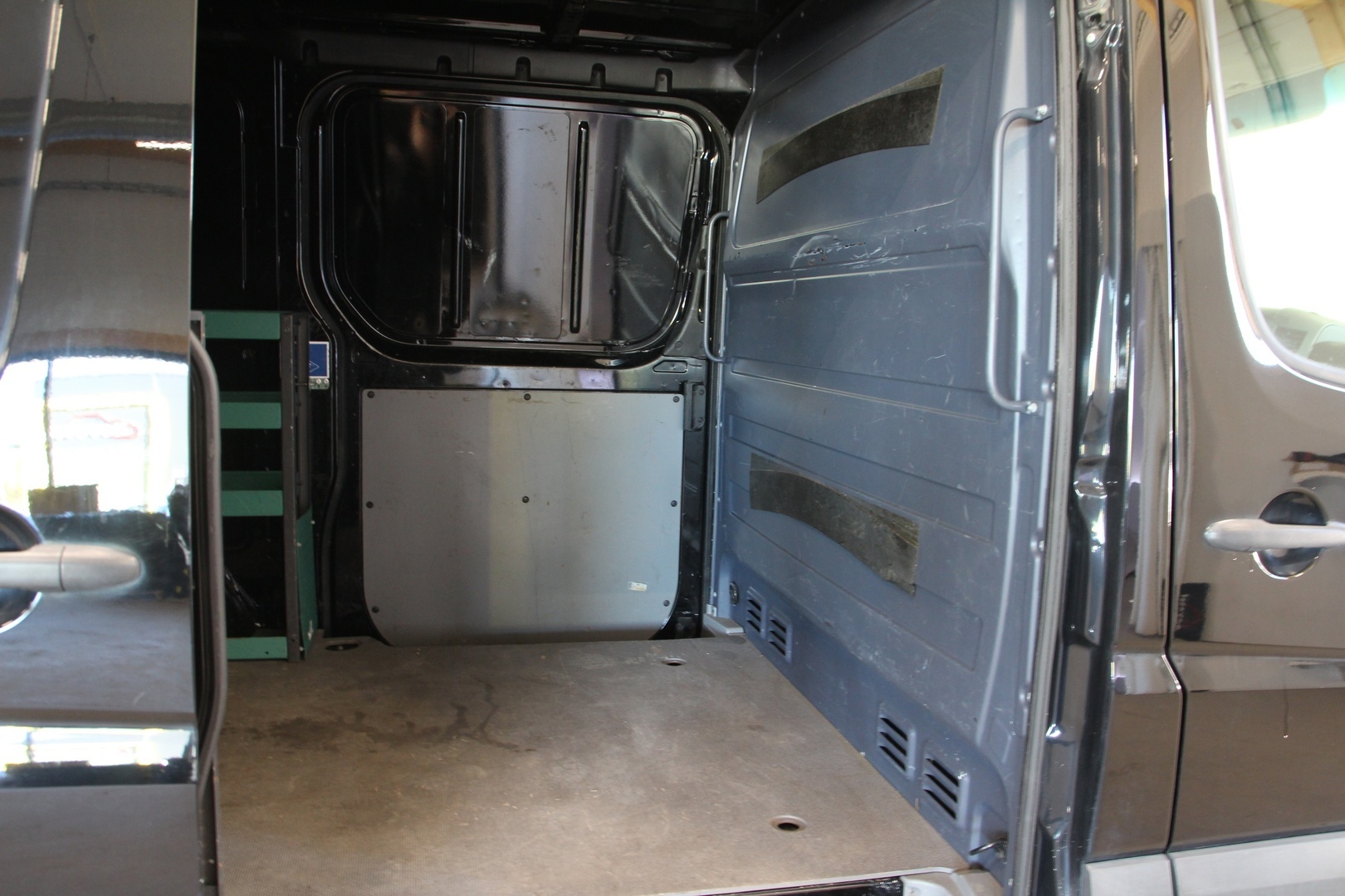 VOLKSWAGEN Crafter 2011