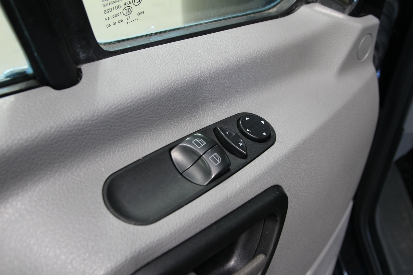 VOLKSWAGEN Crafter 2011