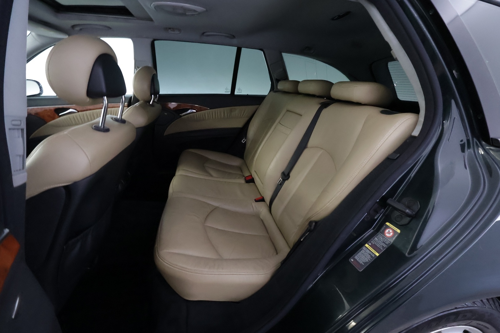 MERCEDES-BENZ E 2004