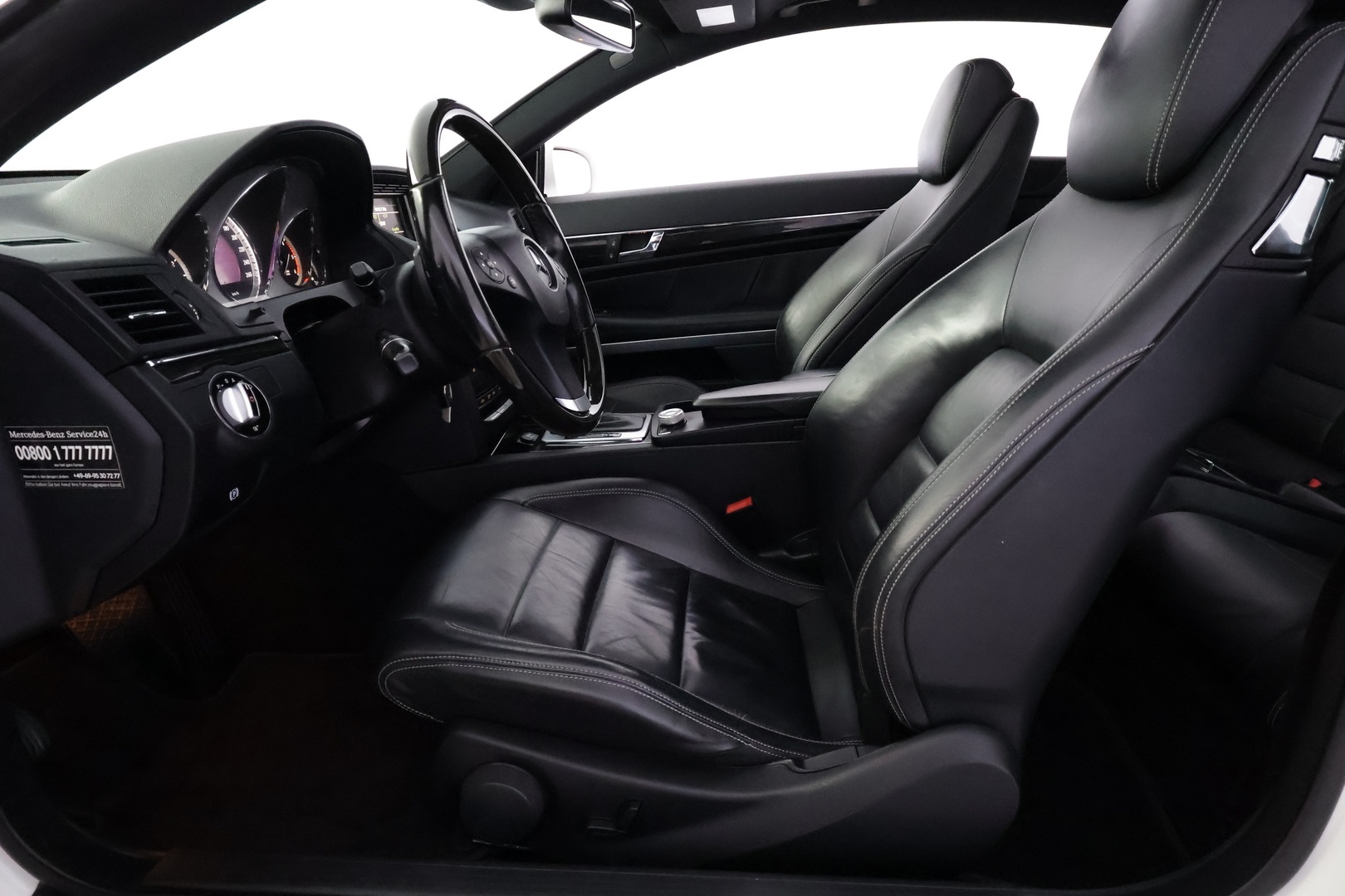 MERCEDES-BENZ E 2009