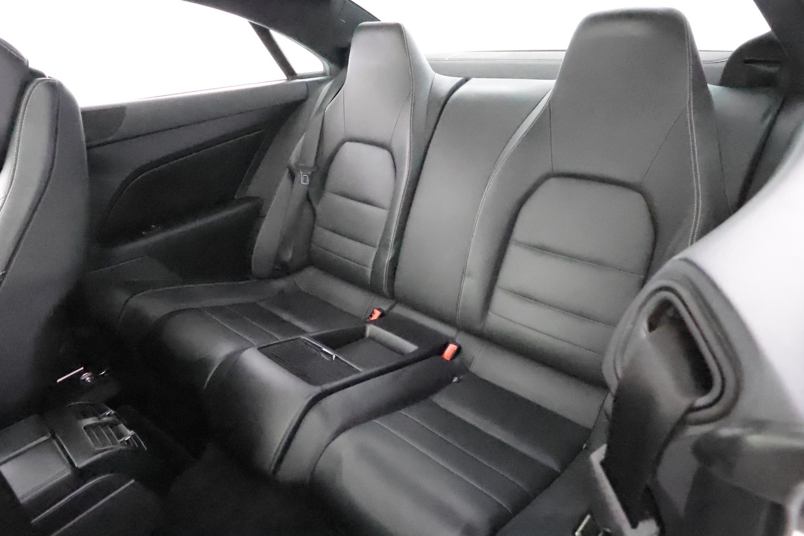MERCEDES-BENZ E 2009
