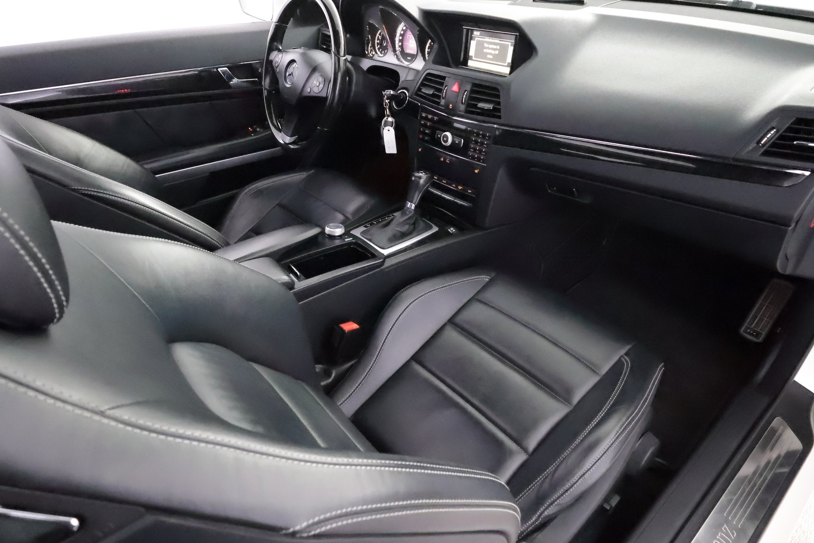 MERCEDES-BENZ E 2009