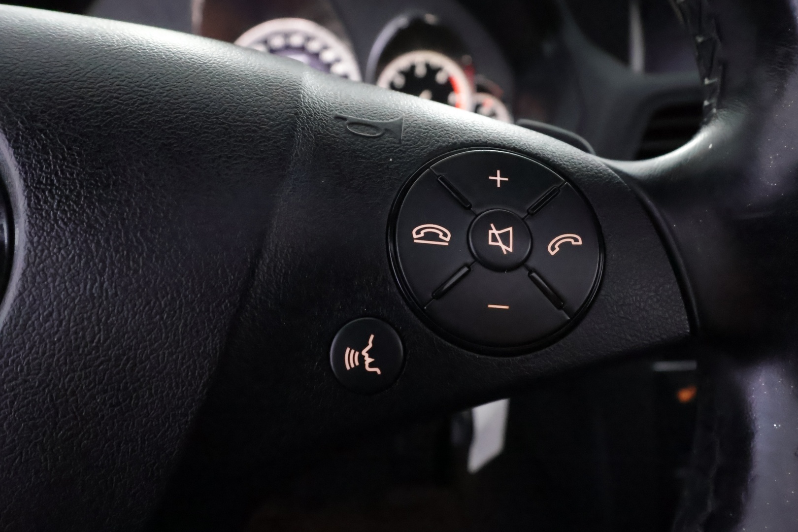 MERCEDES-BENZ E 2009