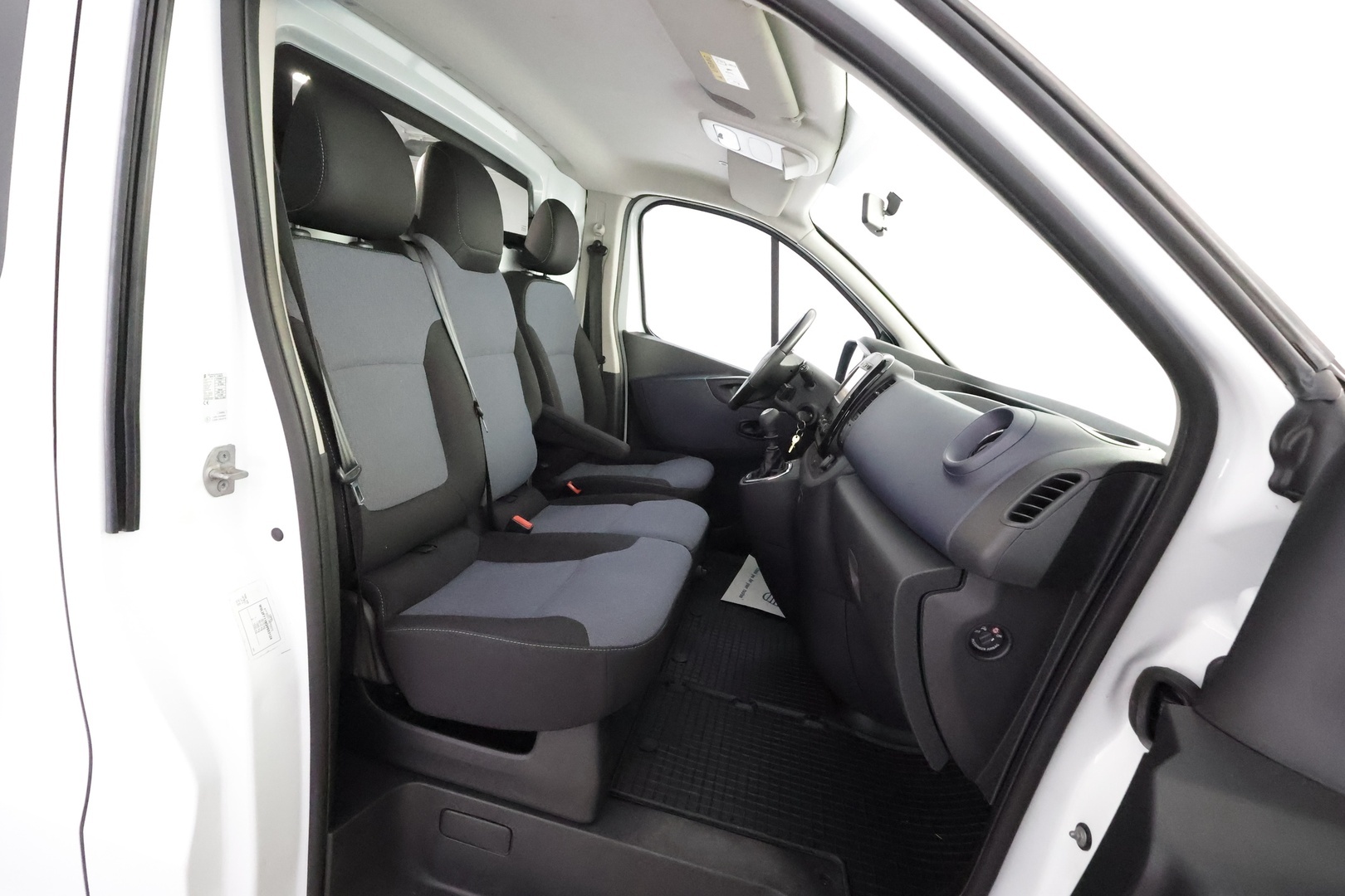 OPEL Vivaro 2016