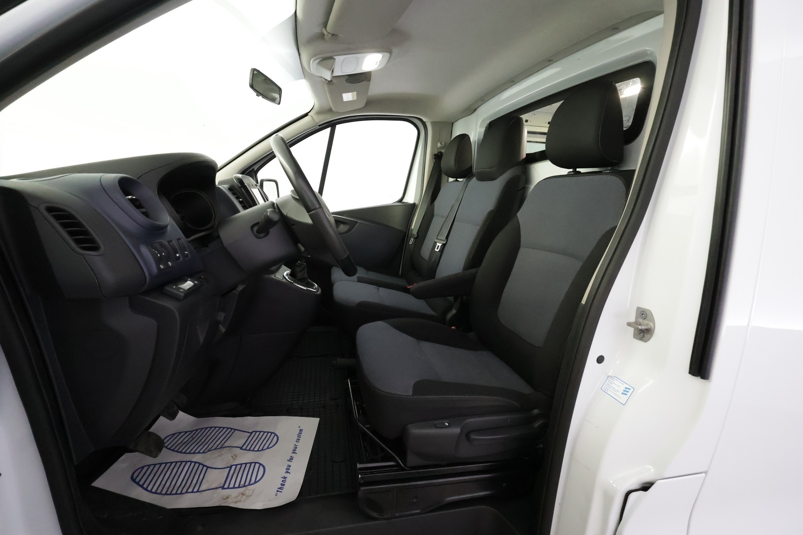 OPEL Vivaro 2016