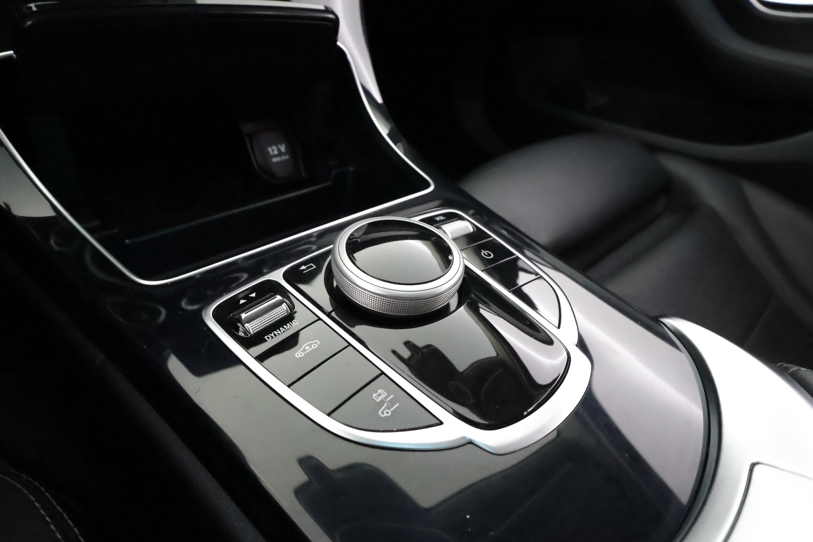 MERCEDES-BENZ C 2016