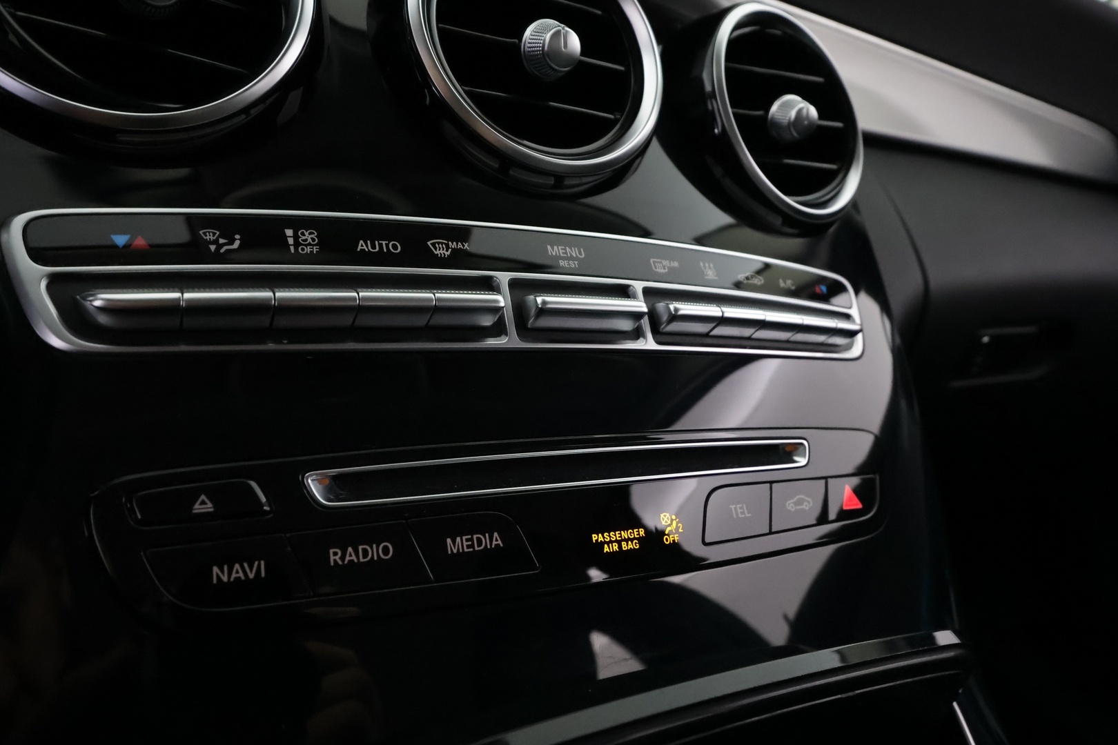 MERCEDES-BENZ C 2016