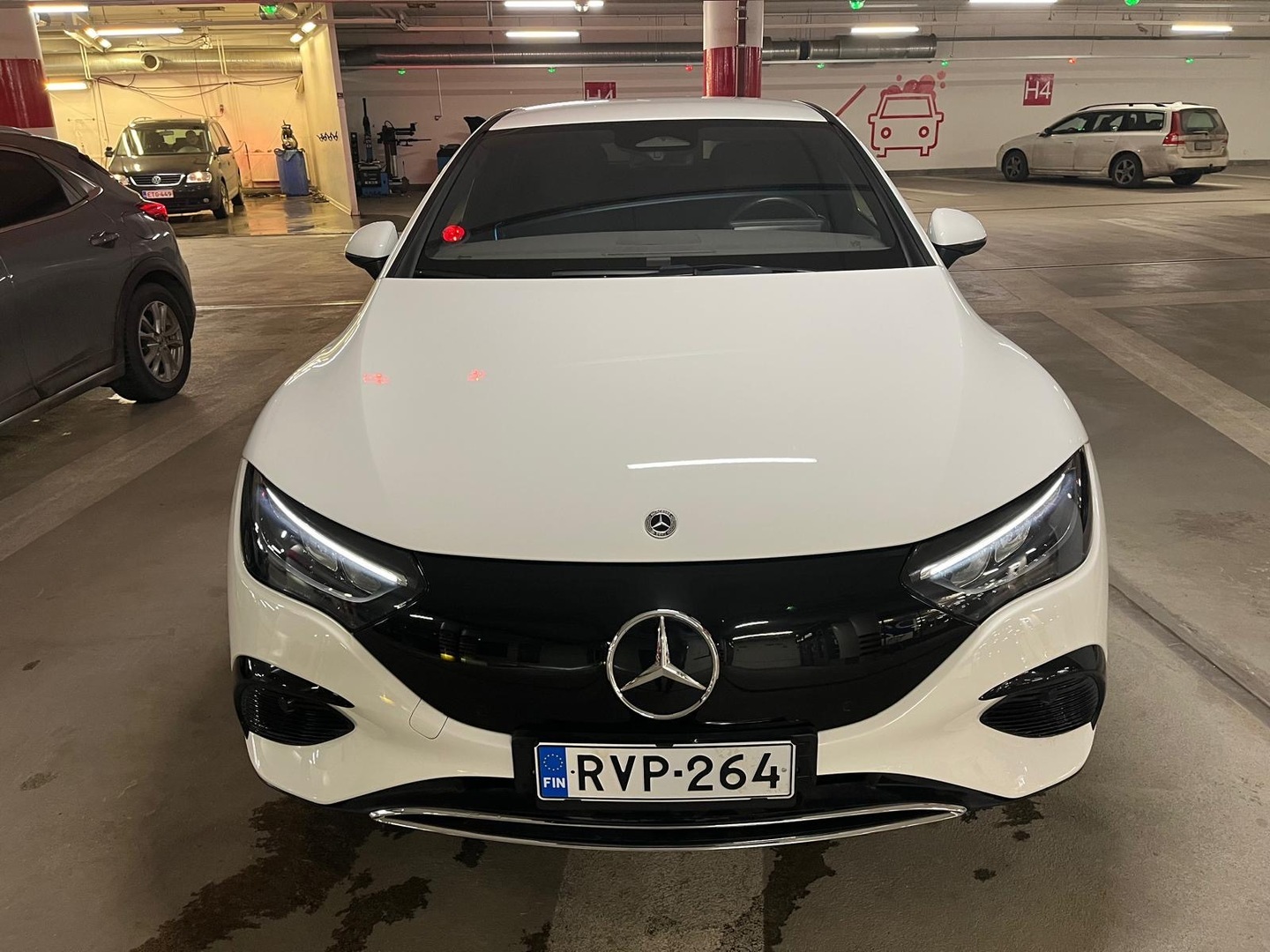 MERCEDES-BENZ EQE 2022