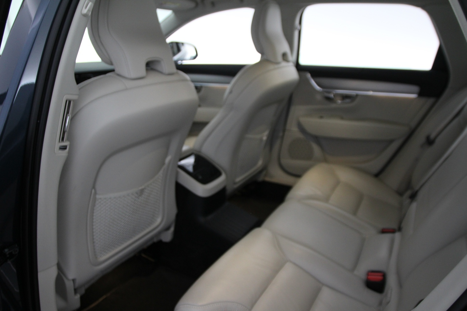 VOLVO V90 2020