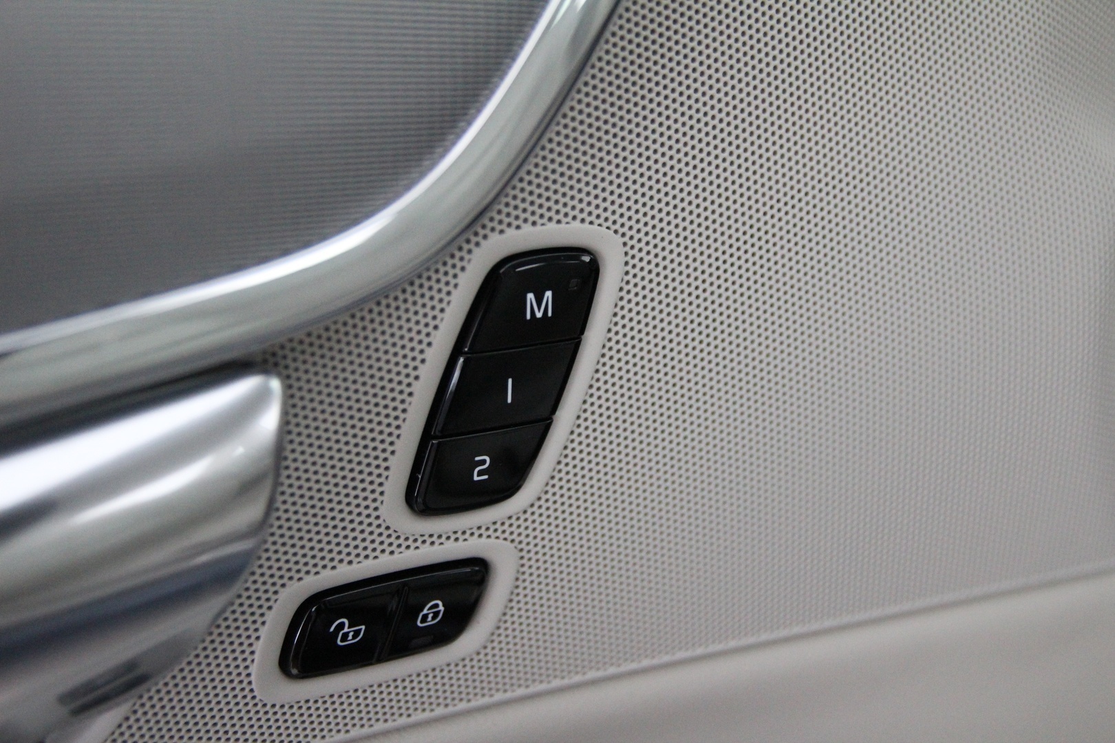 VOLVO V90 2020