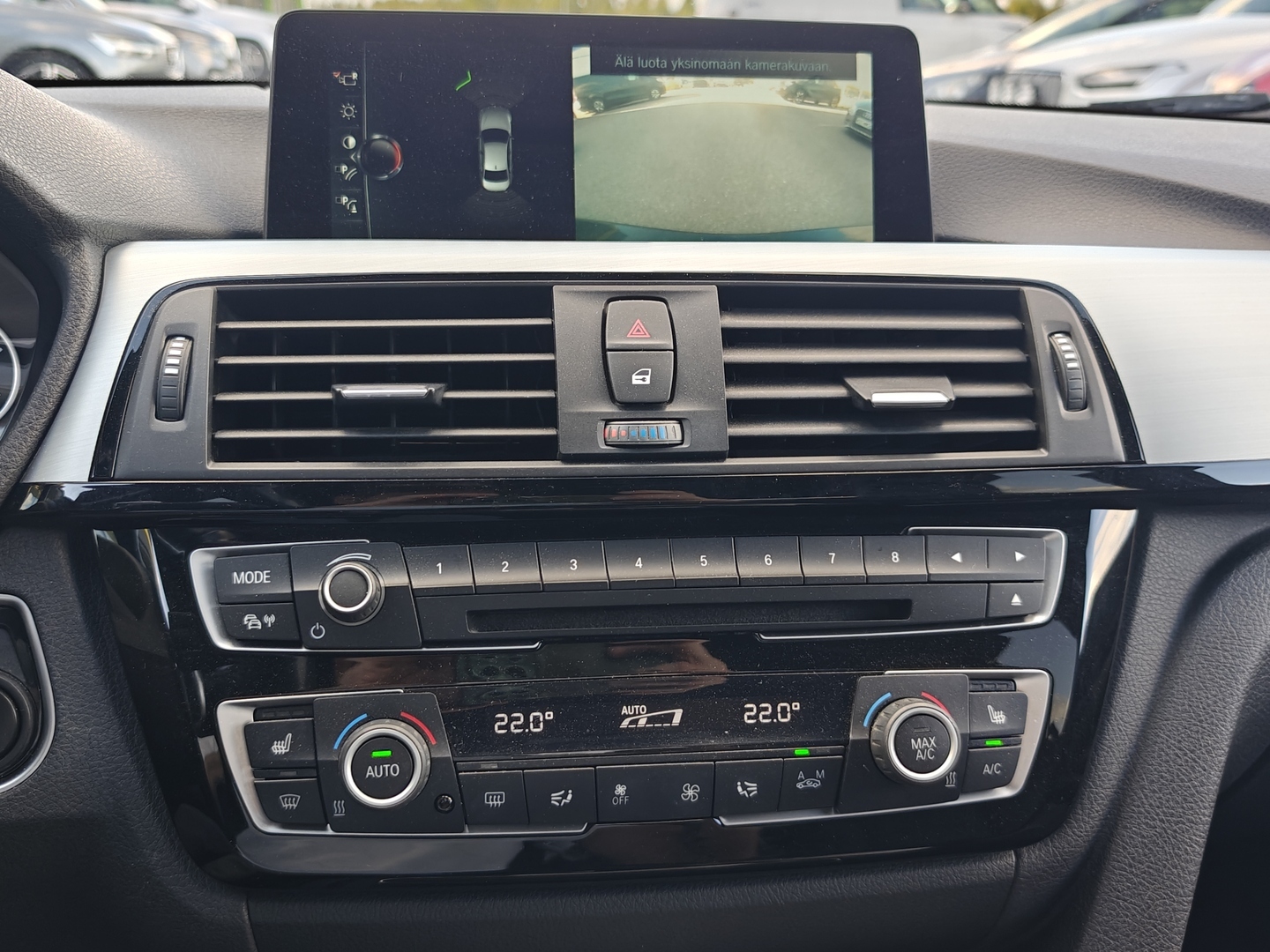 BMW 330 2017