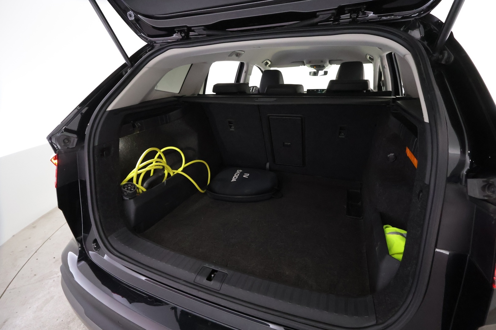 SKODA ENYAQ 2022