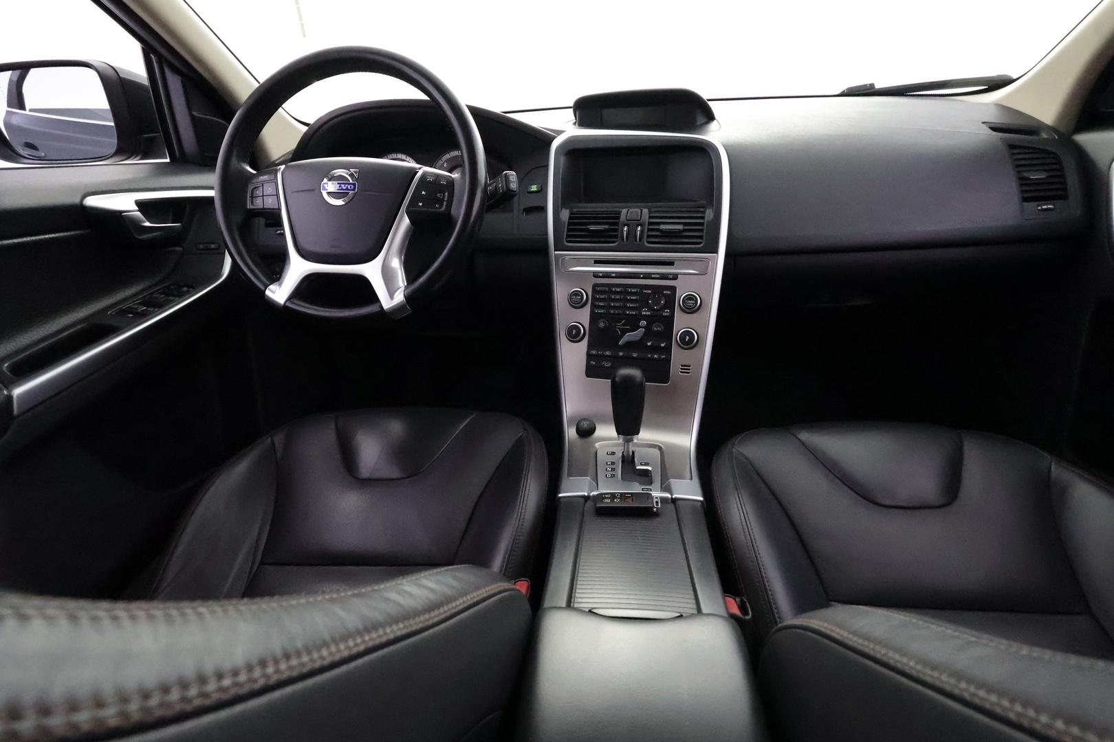 VOLVO XC60 2010