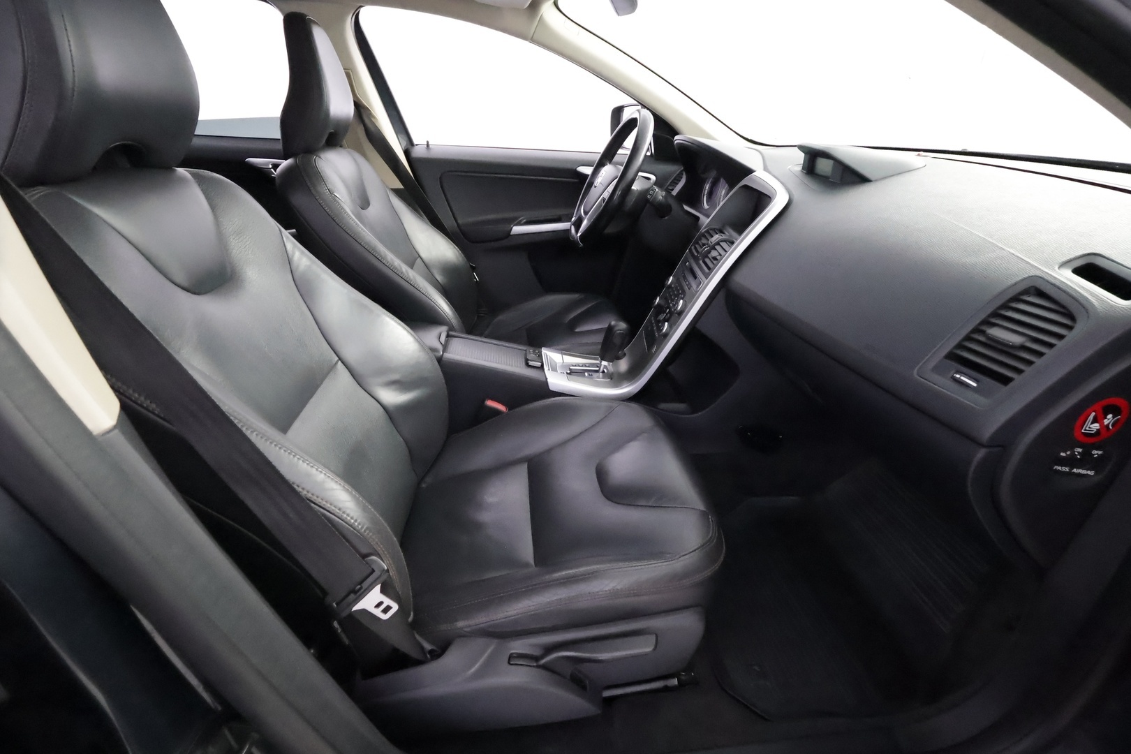 VOLVO XC60 2010