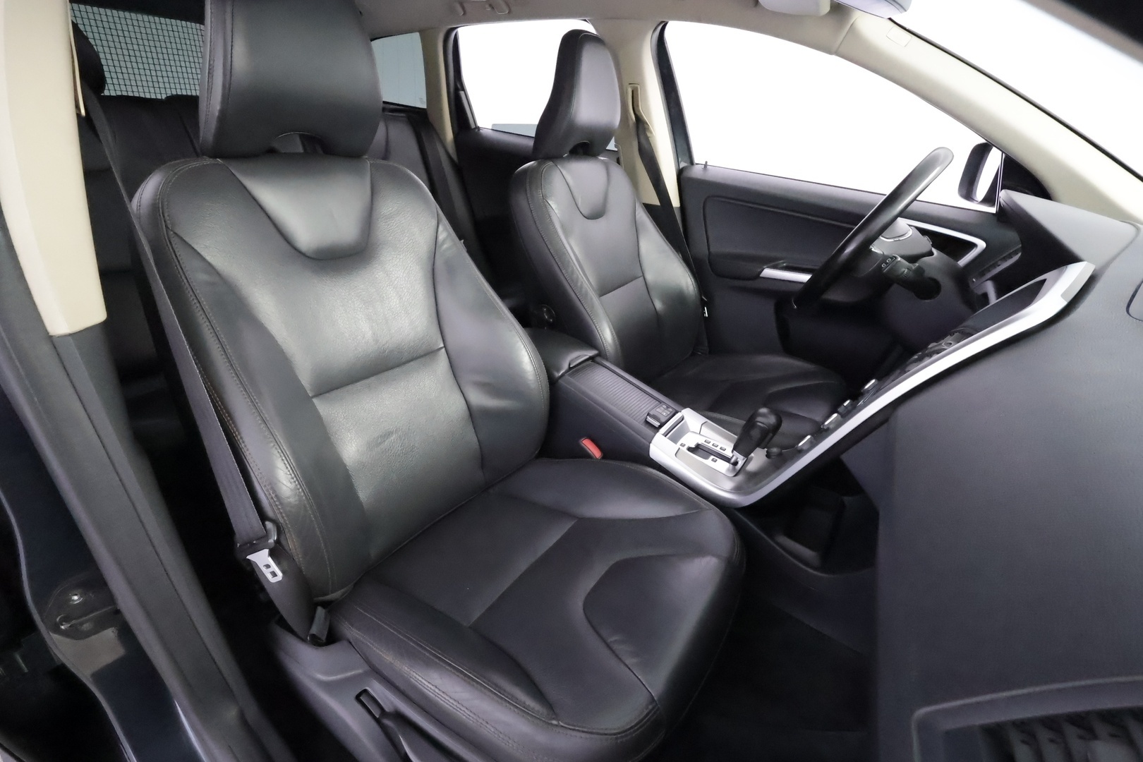 VOLVO XC60 2010