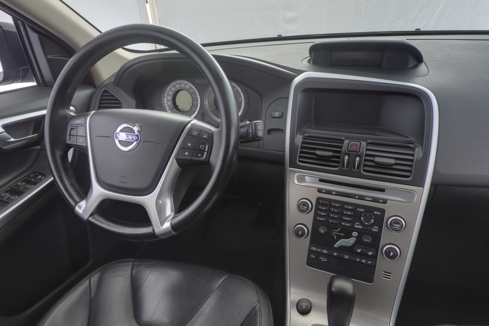 VOLVO XC60 2010
