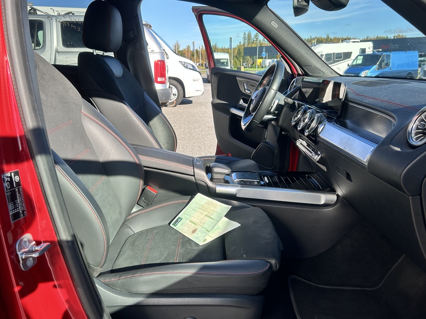 MERCEDES-BENZ EQB 2023