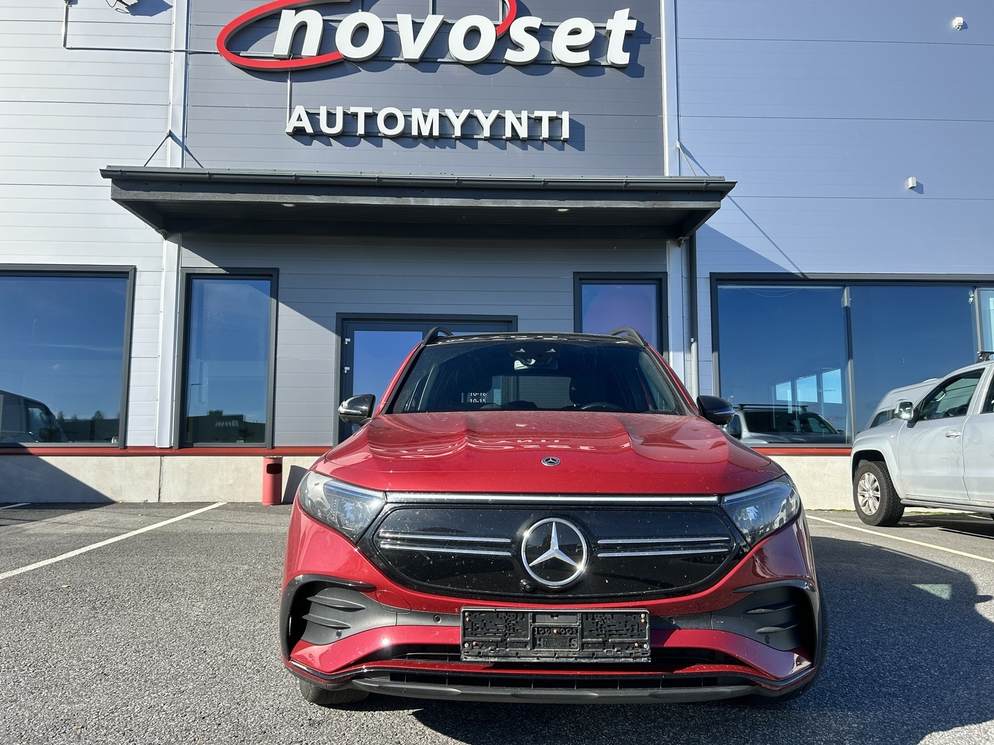 MERCEDES-BENZ EQB 2023