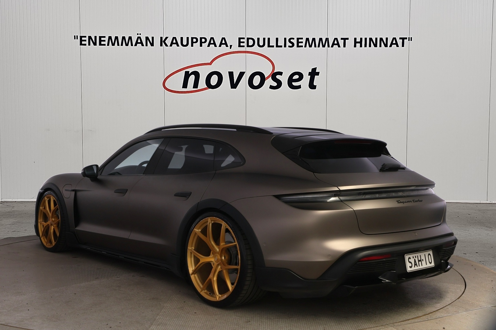 PORSCHE Taycan 2022