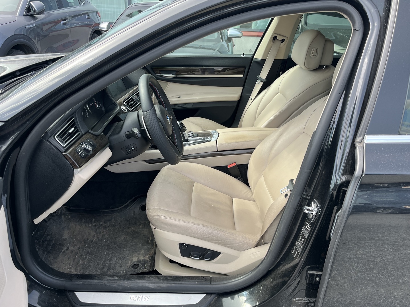 BMW 730 2009
