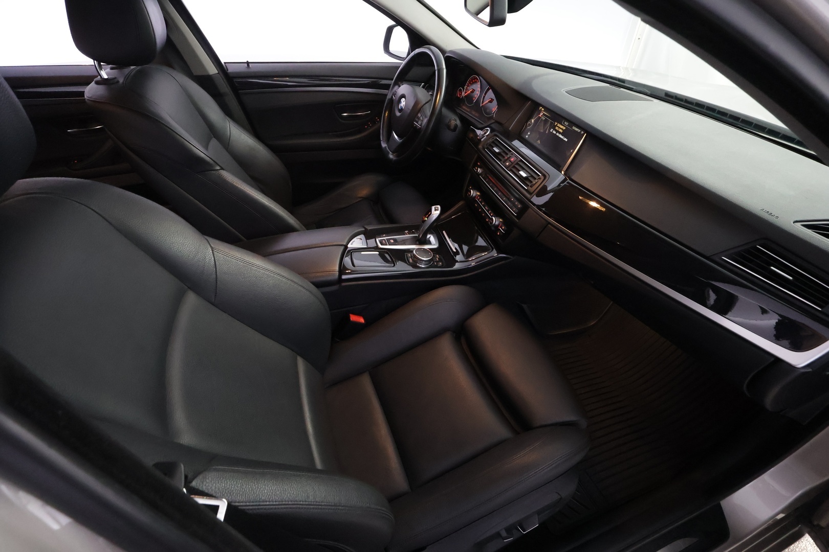 BMW 530 2015