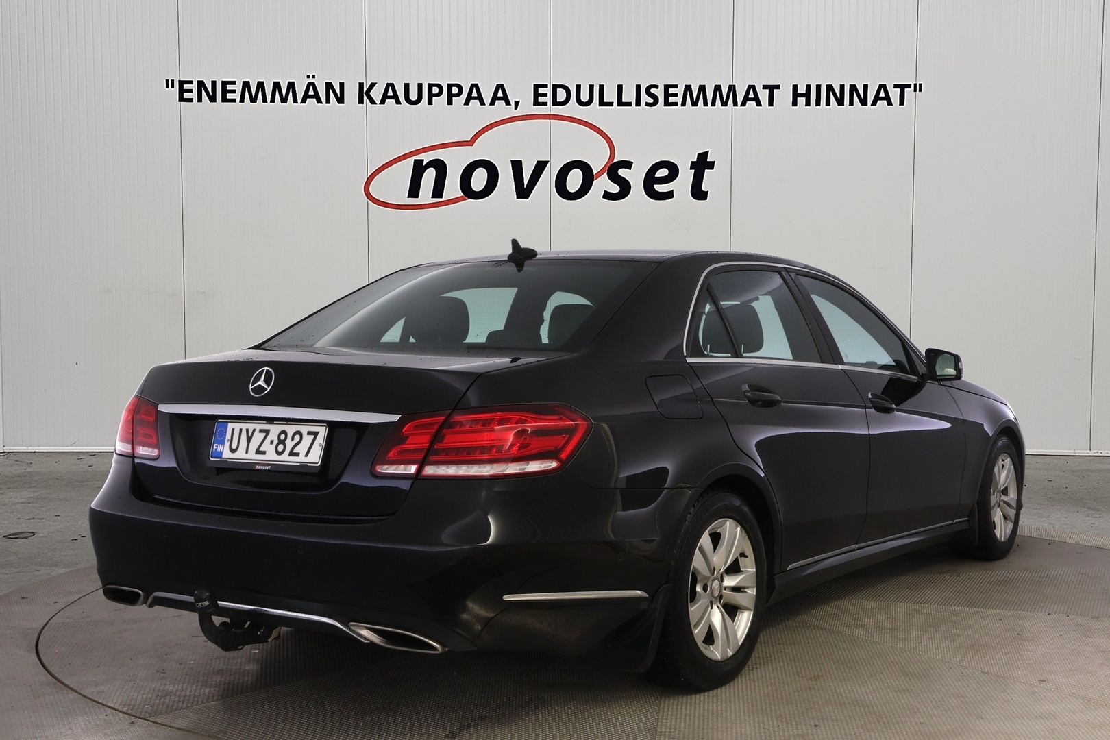 MERCEDES-BENZ E 2015