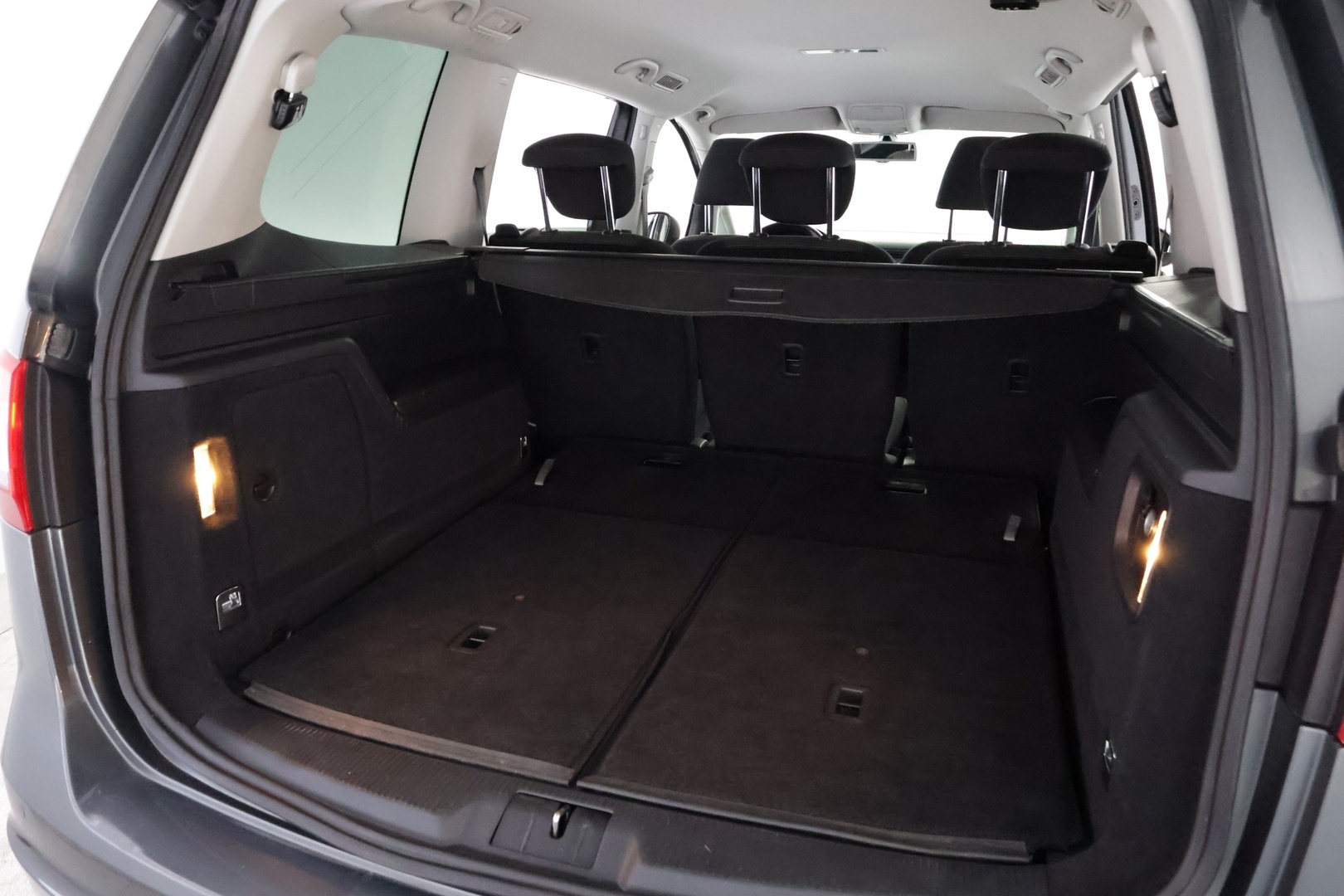 VOLKSWAGEN Sharan 2010