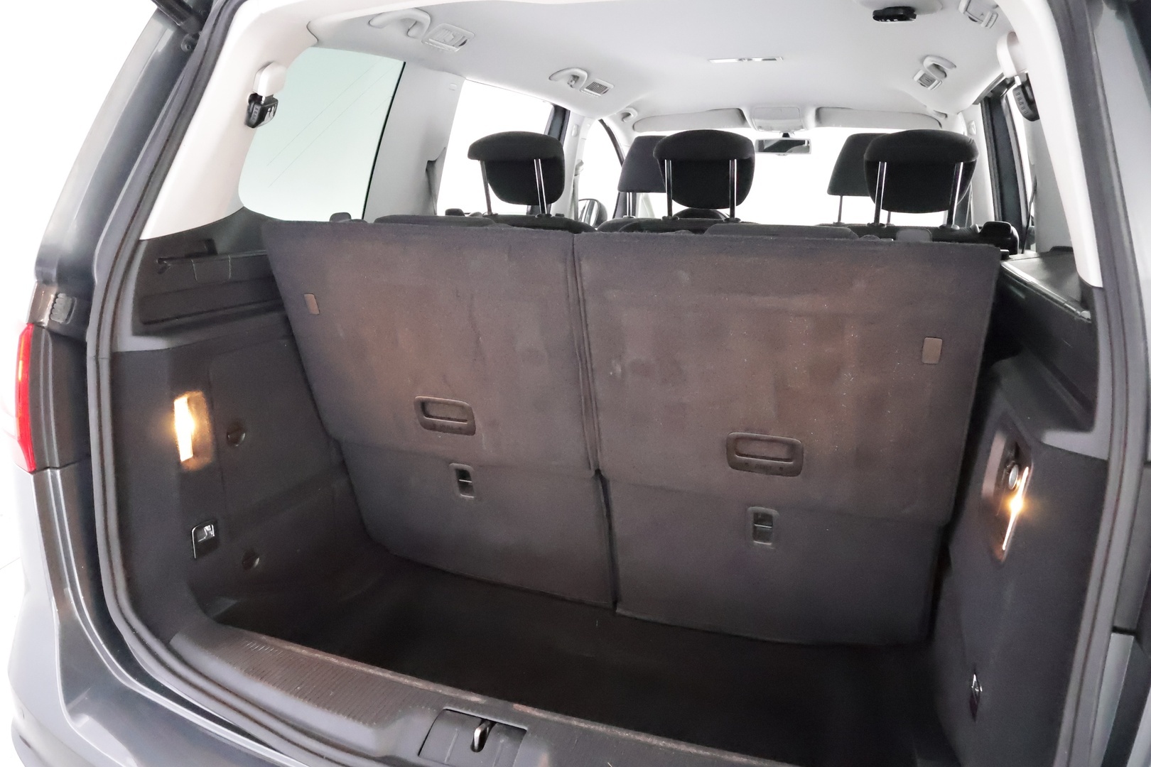 VOLKSWAGEN Sharan 2010