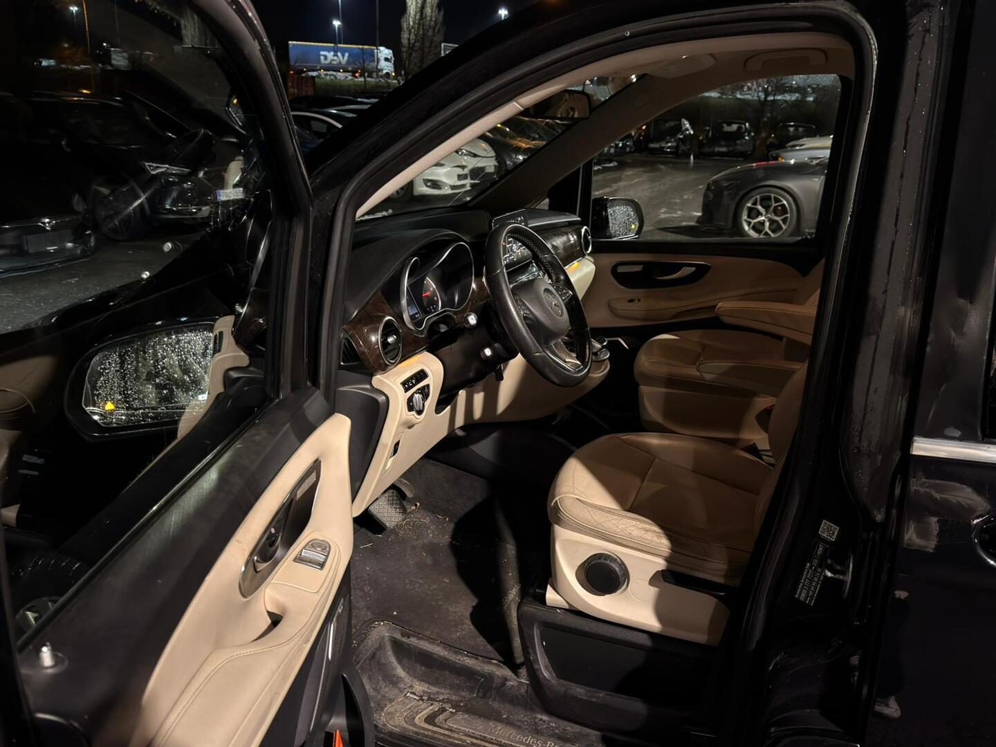 MERCEDES-BENZ V 2014