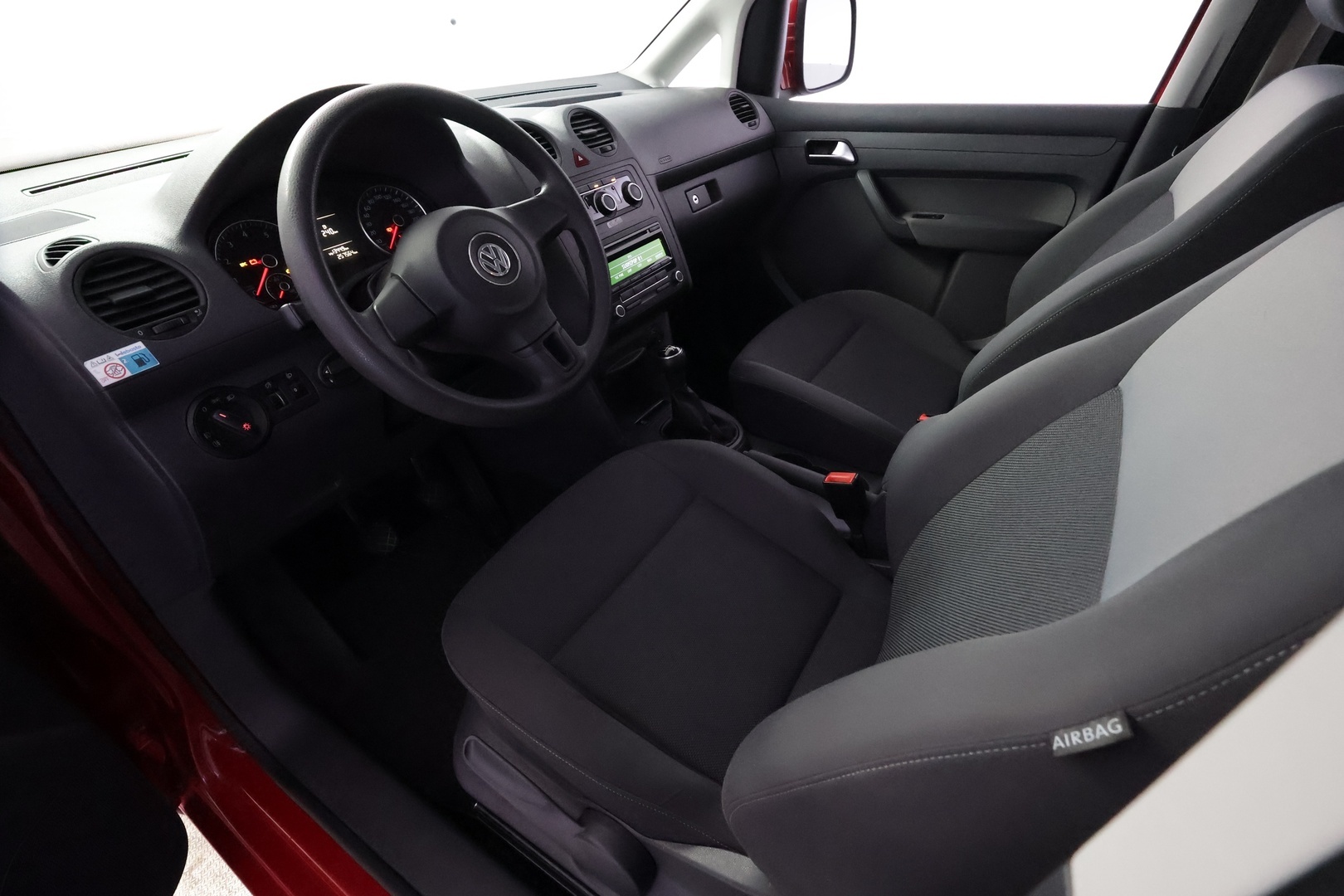 VOLKSWAGEN Caddy 10