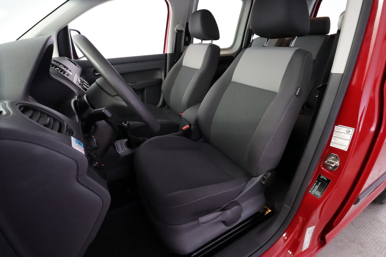 VOLKSWAGEN Caddy 12
