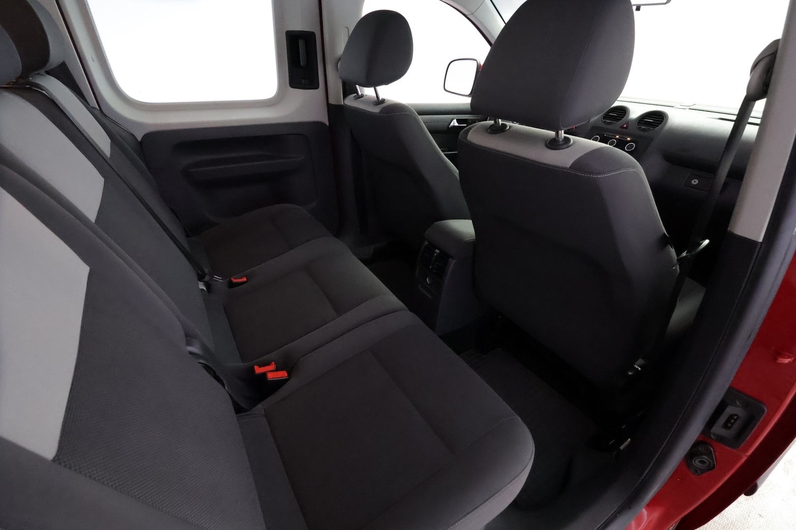 VOLKSWAGEN Caddy 17