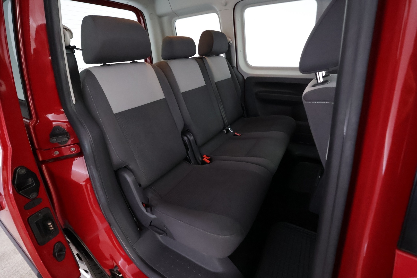 VOLKSWAGEN Caddy 19