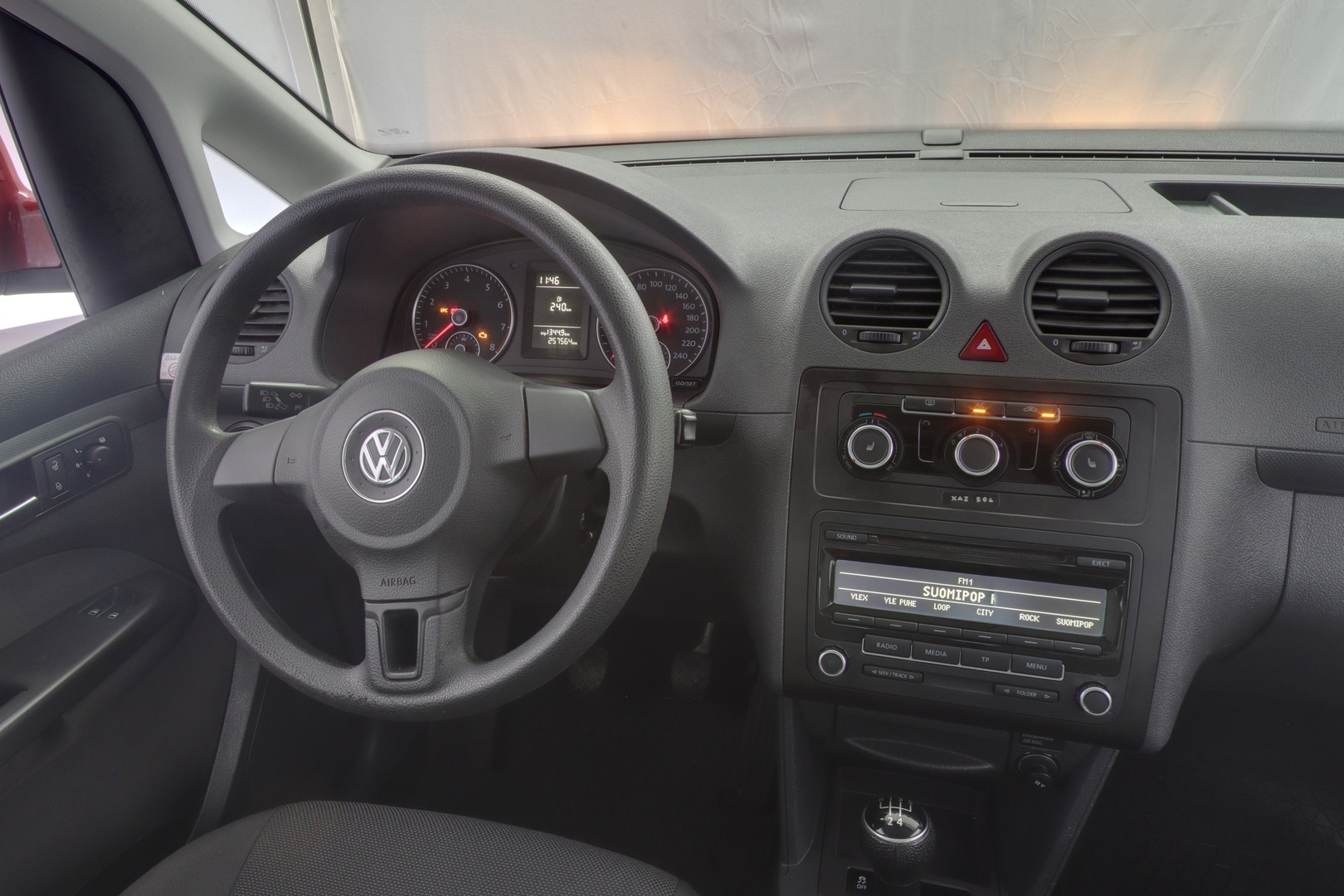 VOLKSWAGEN Caddy 8