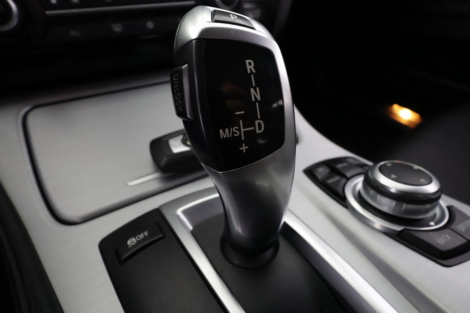 BMW 520 2011