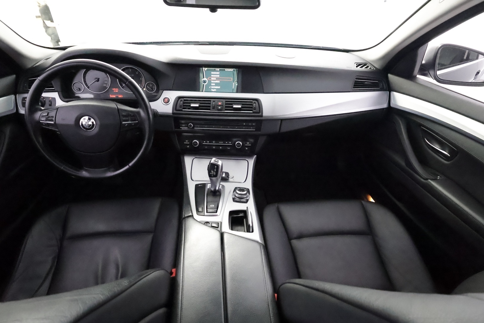 BMW 520 2011