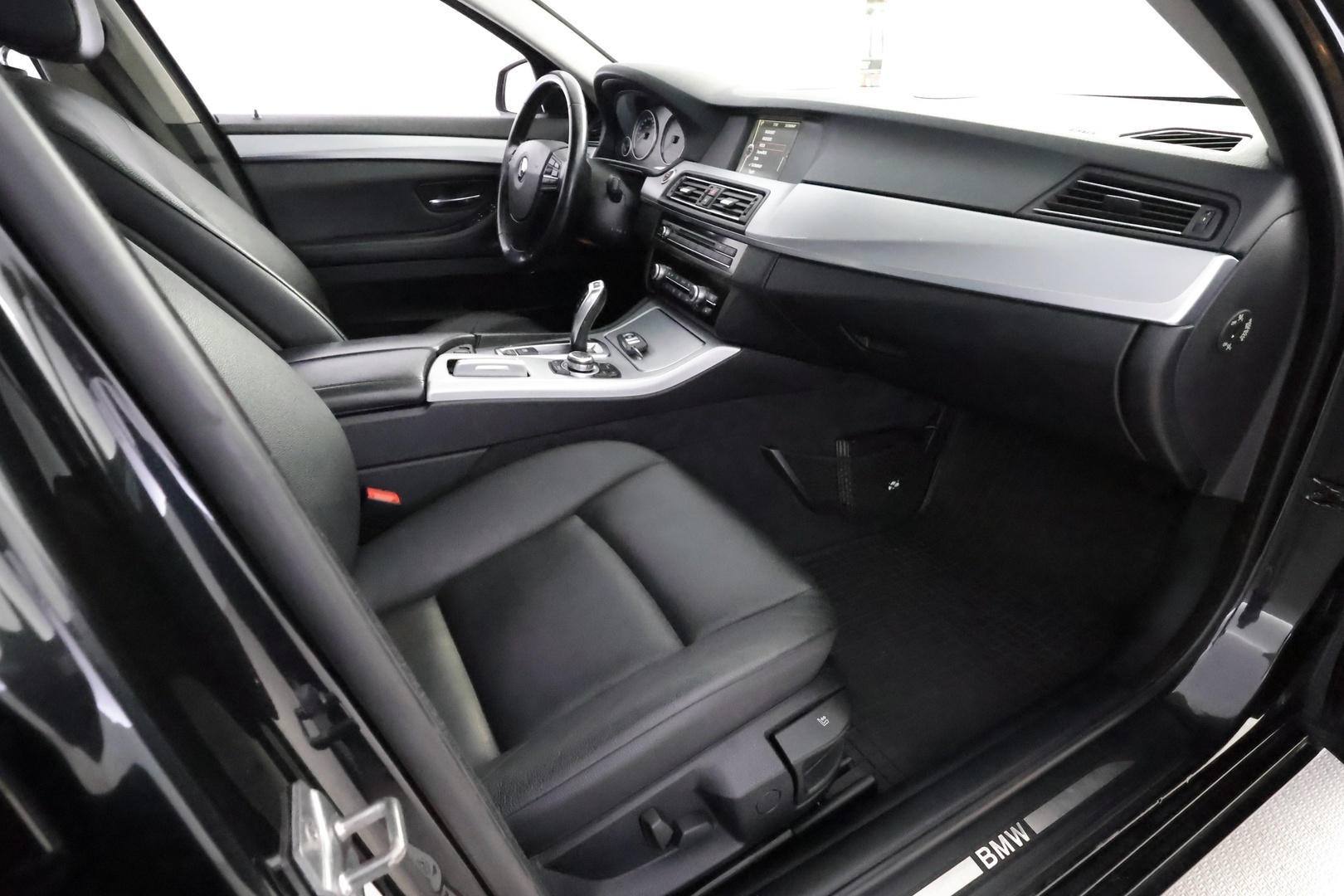 BMW 520 2011