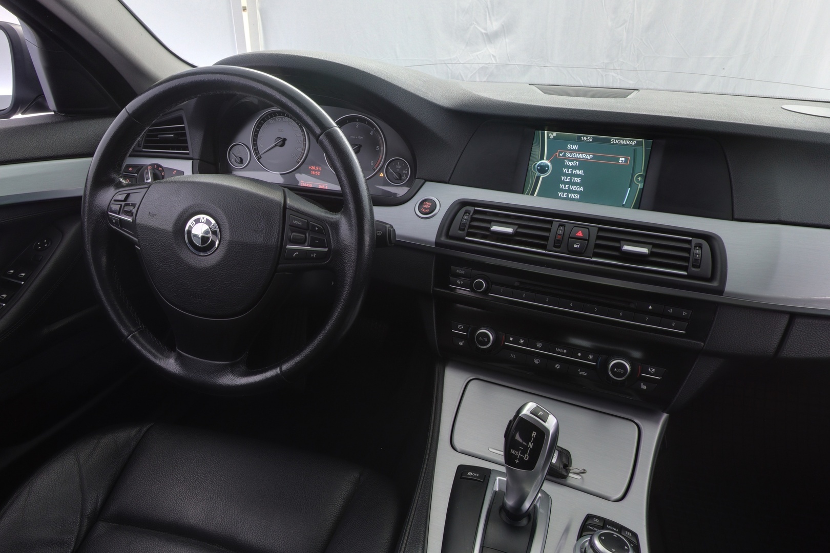 BMW 520 2011