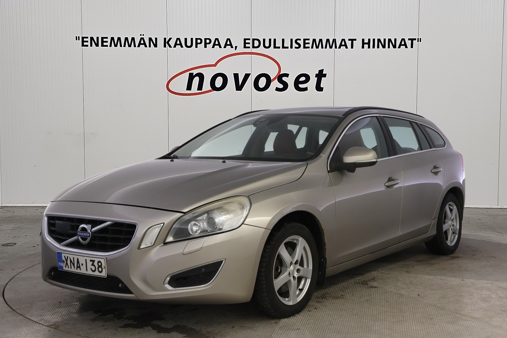 VOLVO V60 2011