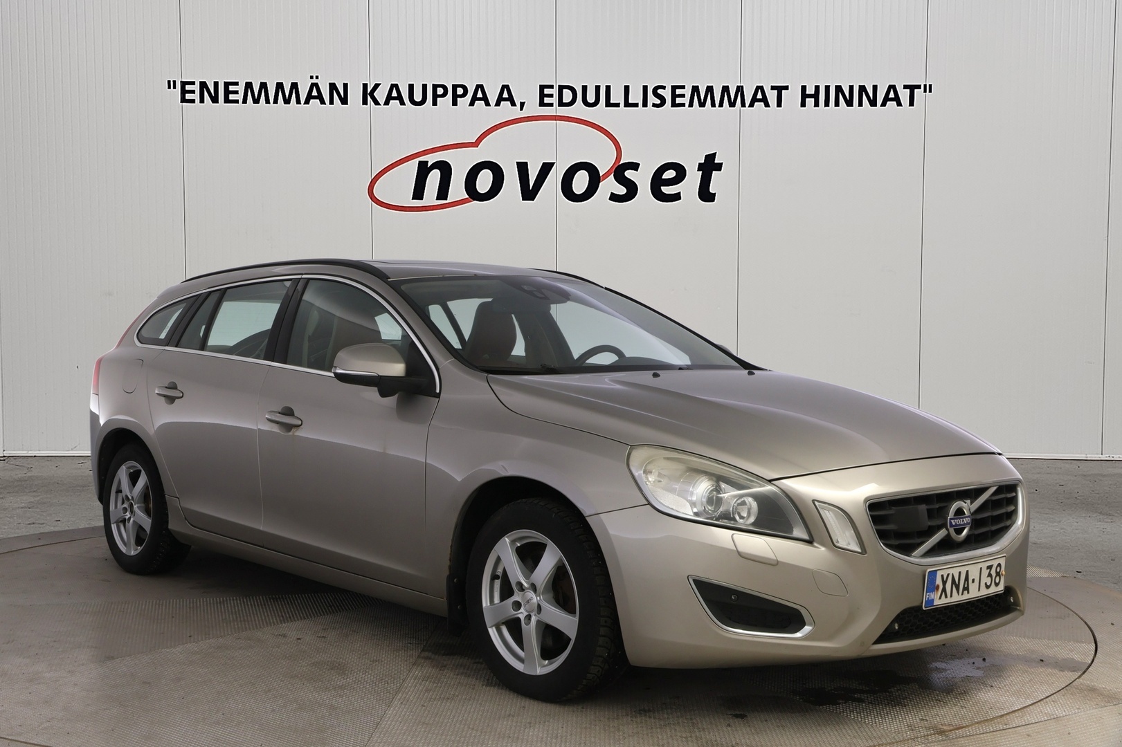 VOLVO V60 2011