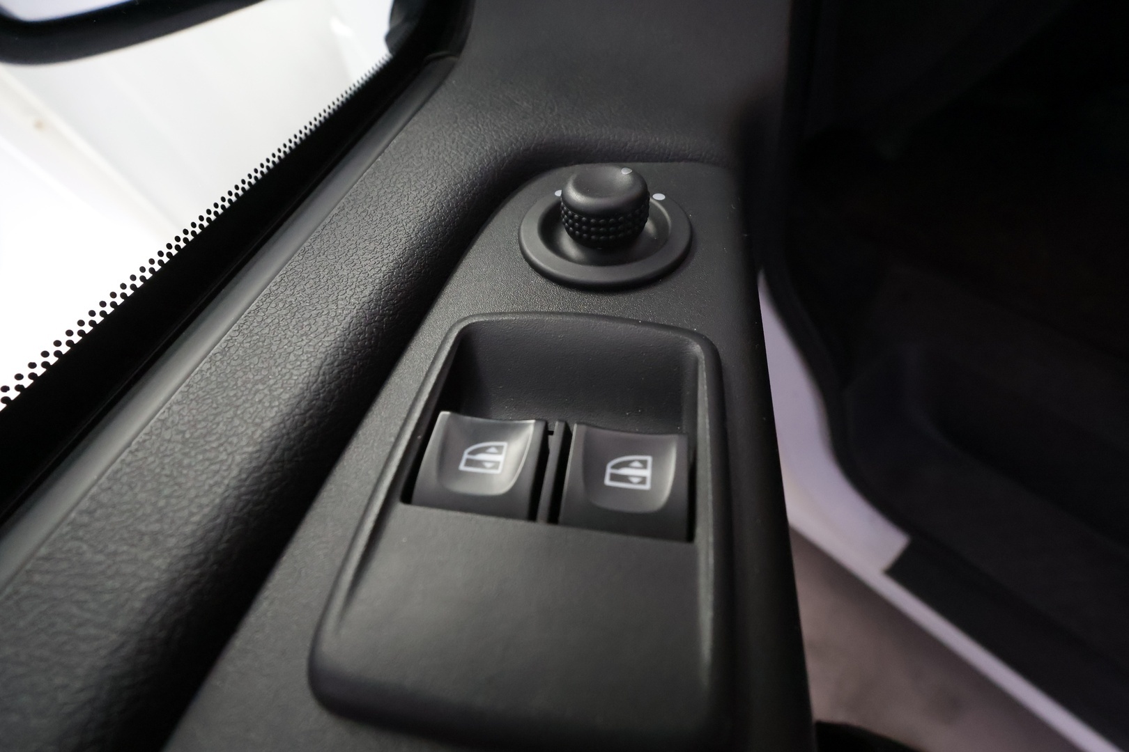 RENAULT Trafic 12