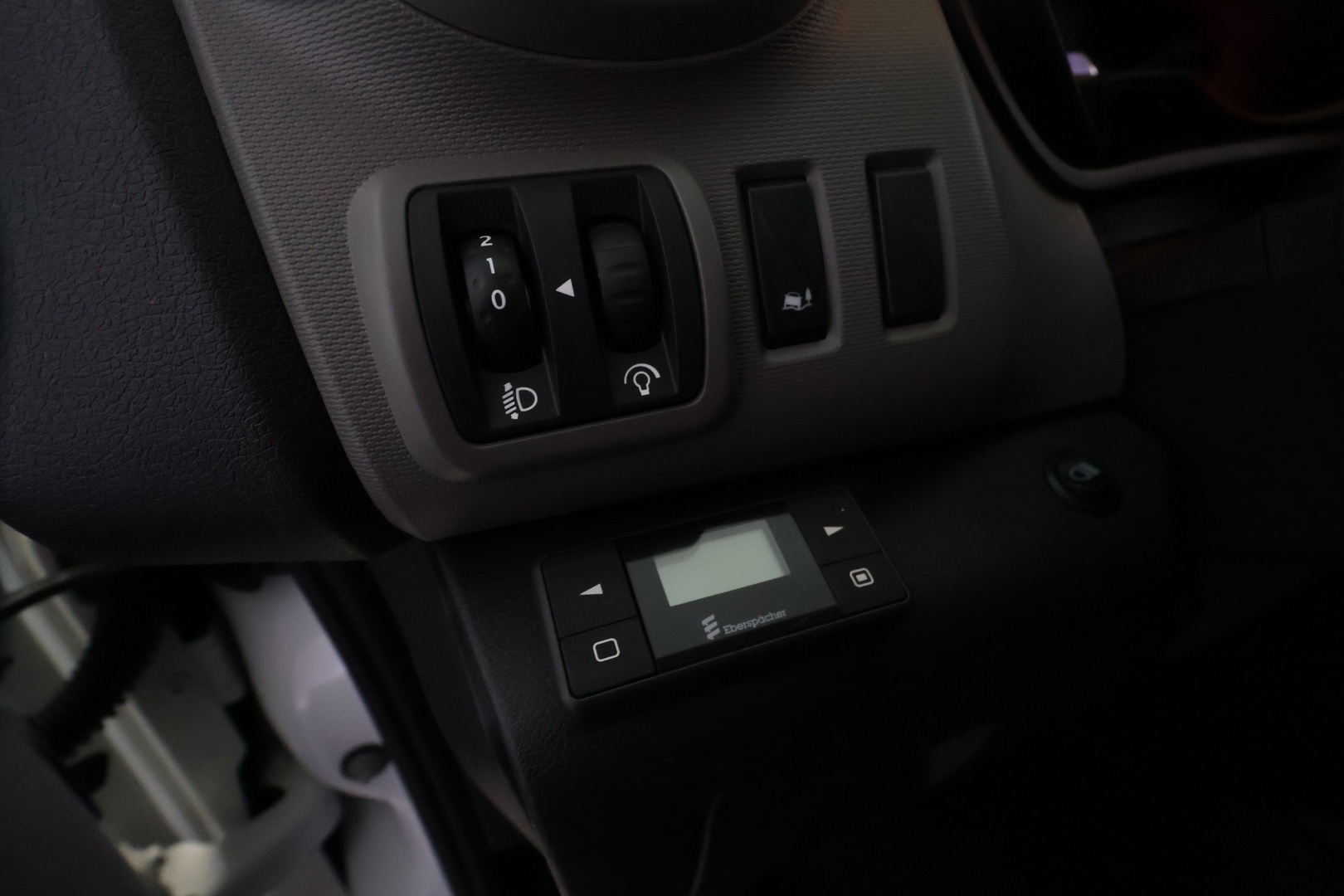 RENAULT Trafic 13