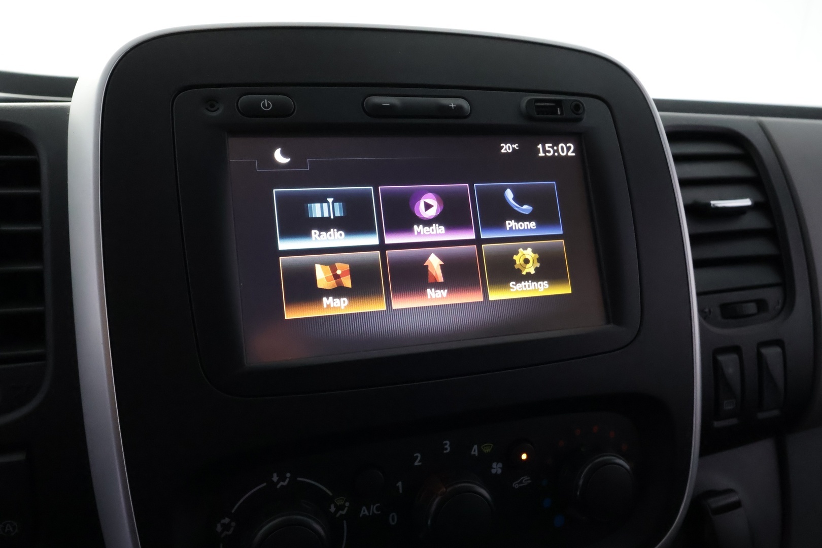 RENAULT Trafic 22