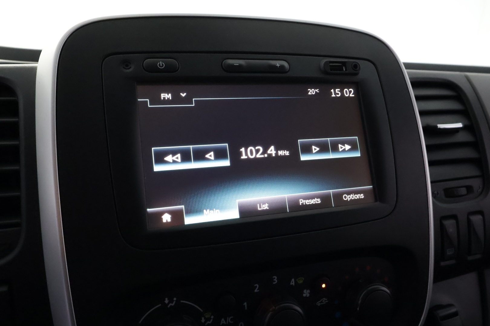RENAULT Trafic 23